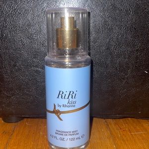 RiRi kiss perfume by Rihanna